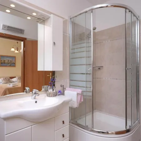 One Bedroom With Balcony 3 Apartman *