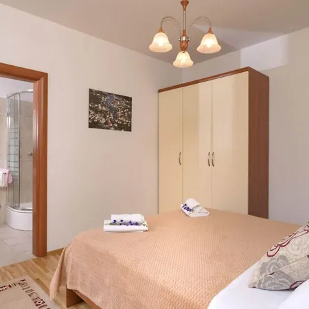 One Bedroom With Balcony 3